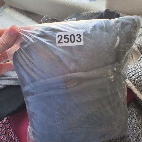 Aeropostale Hoodie Womens XL Full Zip Embroidered Spell Out New York Distressed - Picture 7 of 7